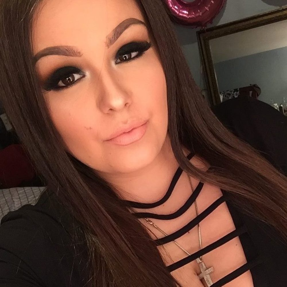 Meet your Posher, Kween